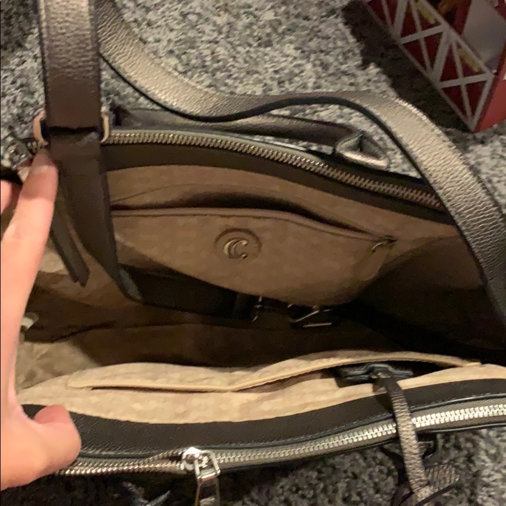 Purse - Picture 2 of 2